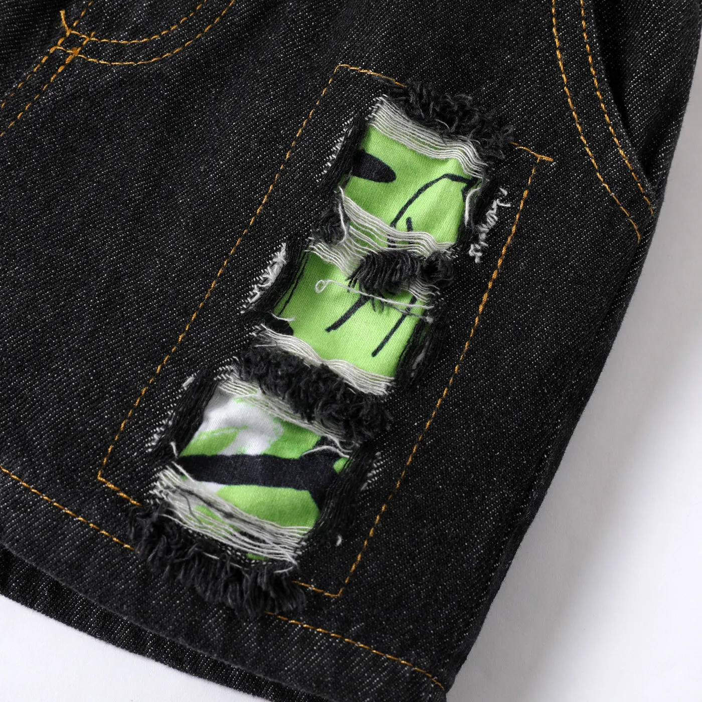 2pcs Toddler Boy Trendy Ripped Denim Shorts and Letter Print Tee Set