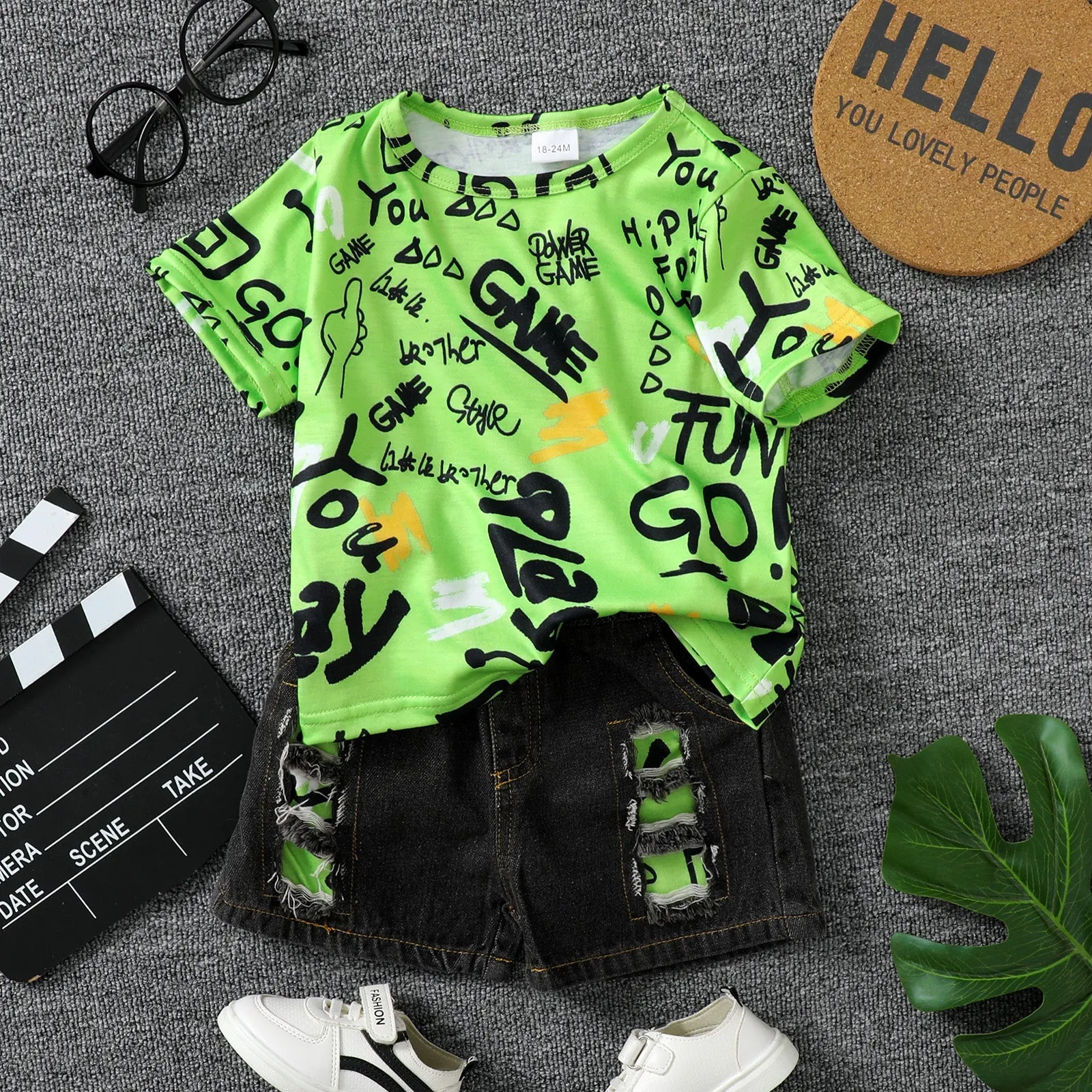 2pcs Toddler Boy Trendy Ripped Denim Shorts and Letter Print Tee Set