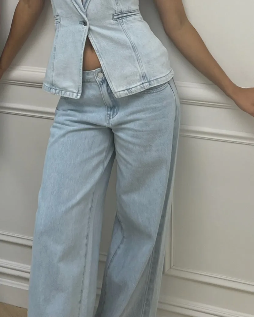Baggy Mid Rise Straight Pant