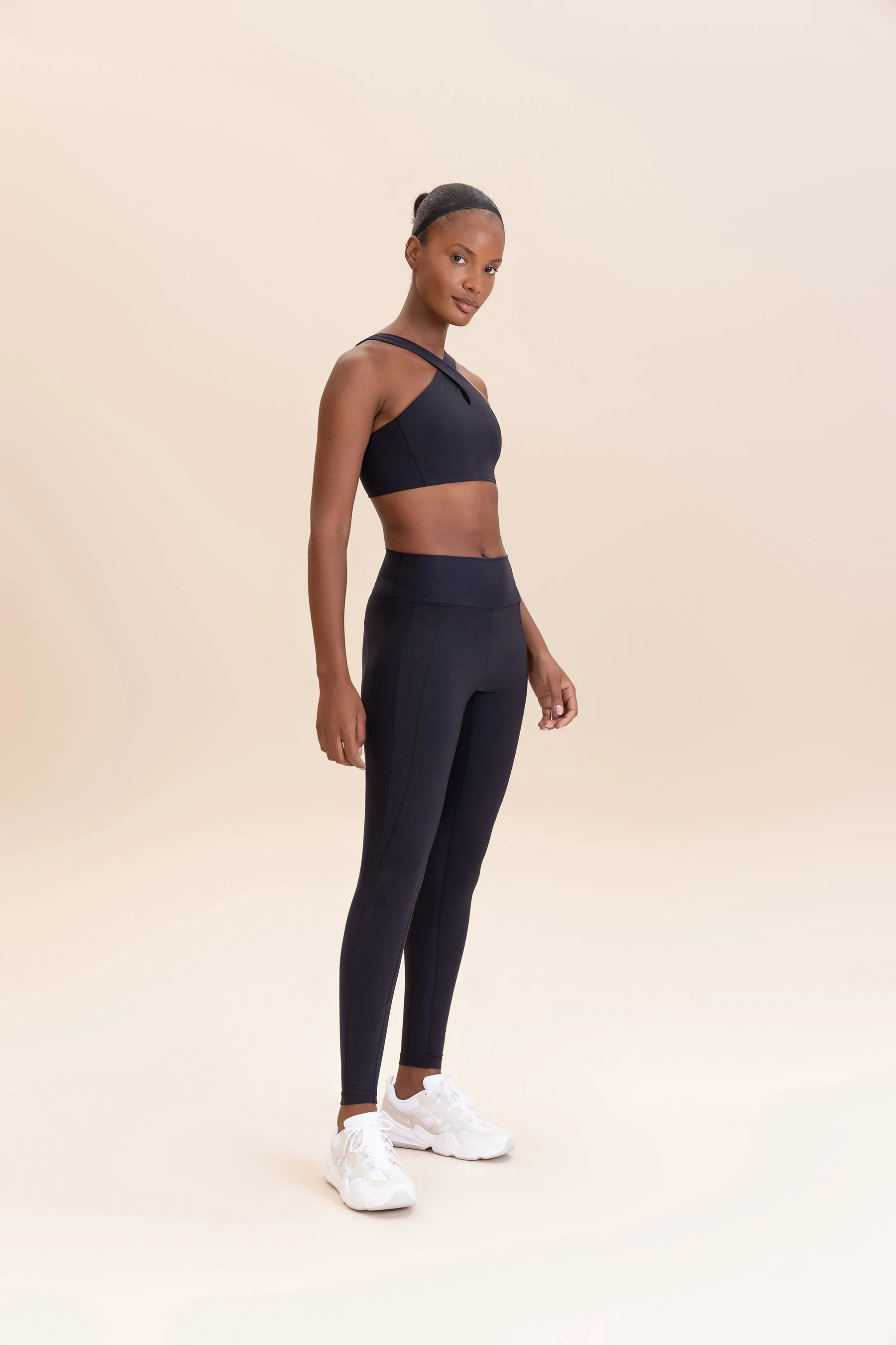 Cross Easy Stretch Sports Bra