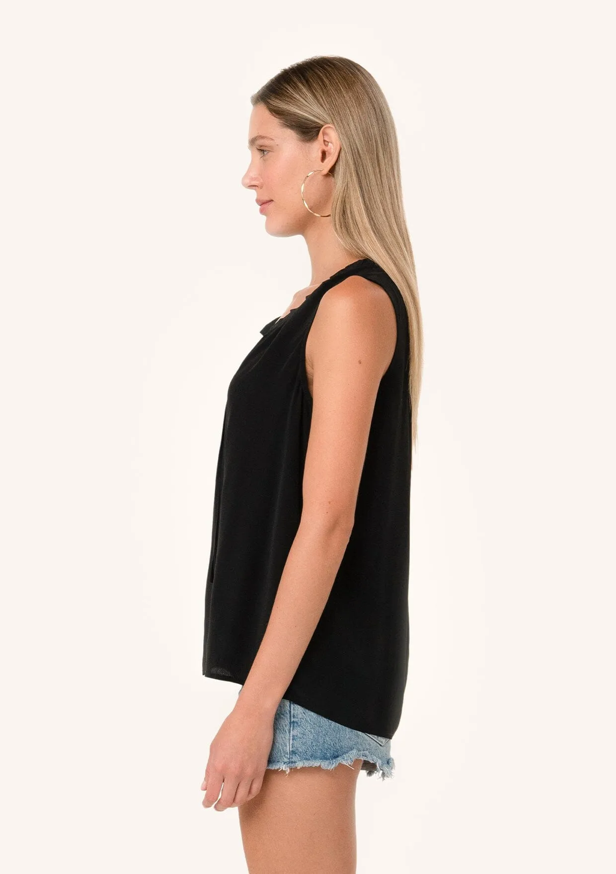 Everyday Sleeveless Blouse