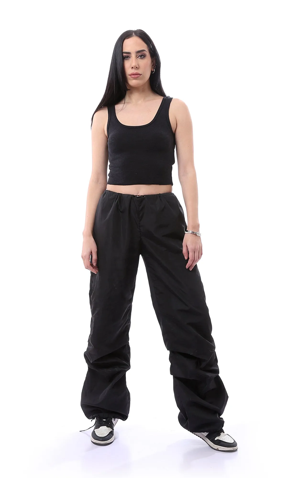 O166398 Wide Round Neck Black Sleeveless Tank Top